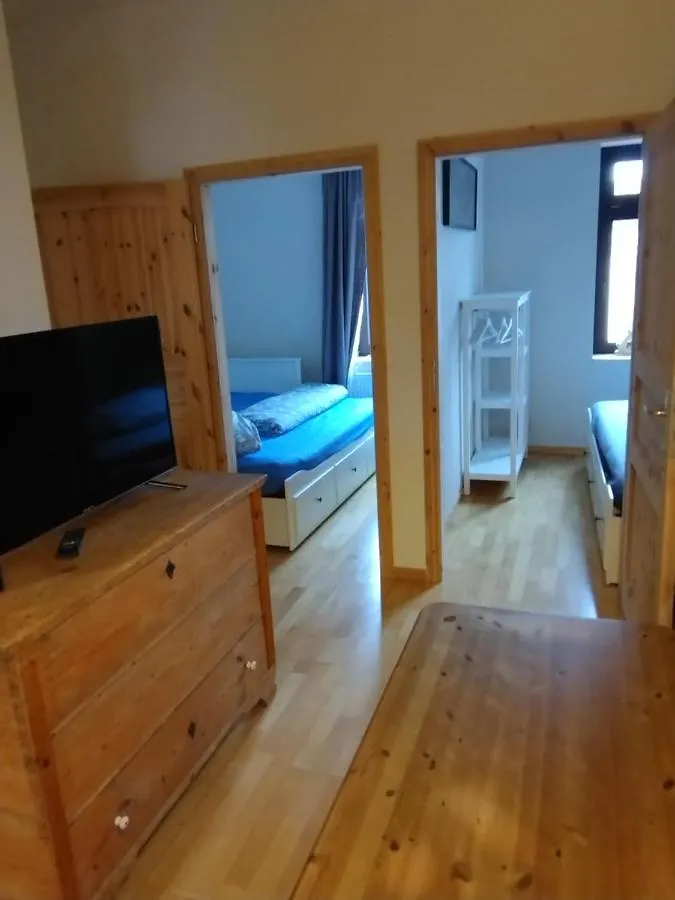 2 Ferienwohnungen In Einem Haus 2 Km Vom Zentrum Leipzigs Апартаменты Лейпциг